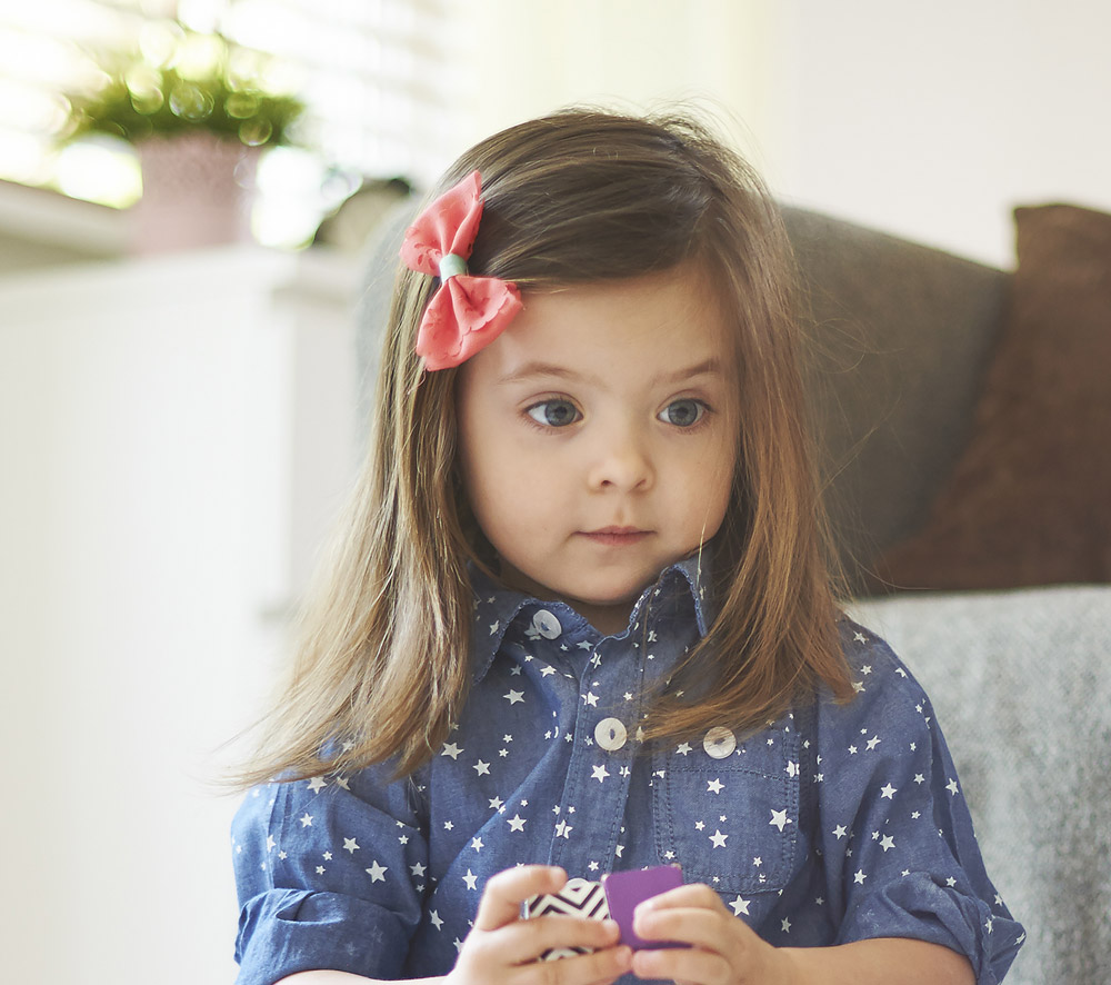 Mädchen mit Balltastic Shirt bei einem Ballkurs für Kinder